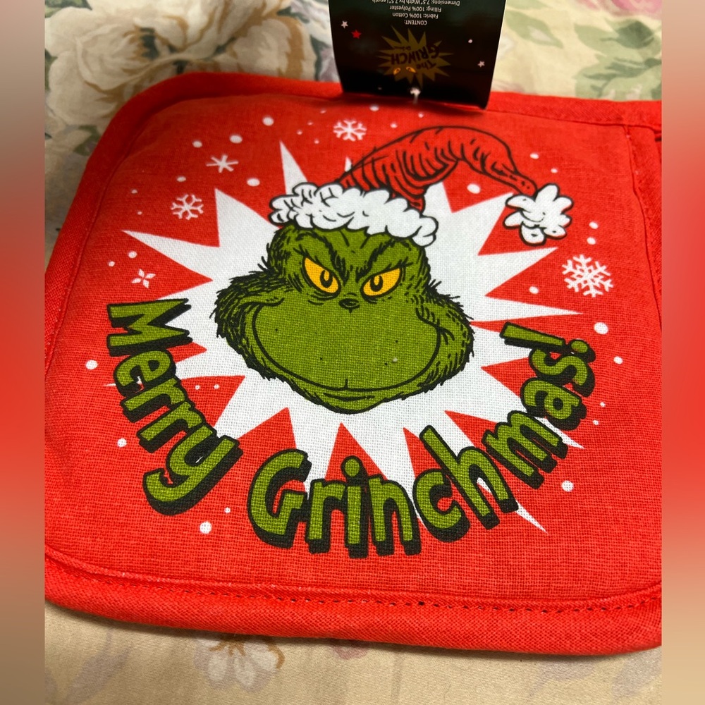 Grinch tea towel & pot holder - Picture 4 of 10